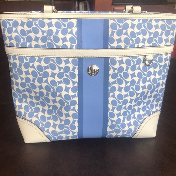 Coach Handbags - Authentic Coach Bag